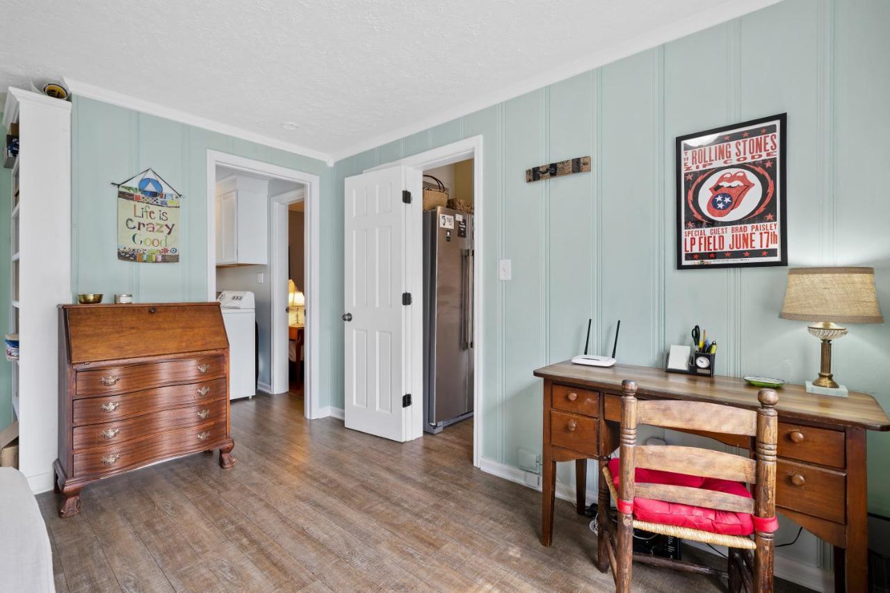 Ferienhaus Neighborhood Retreat, Large Yard, Fire Pit Nashville